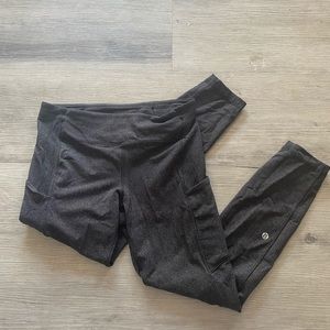 Lululemon Speed Up Tight 22” crop size 6
